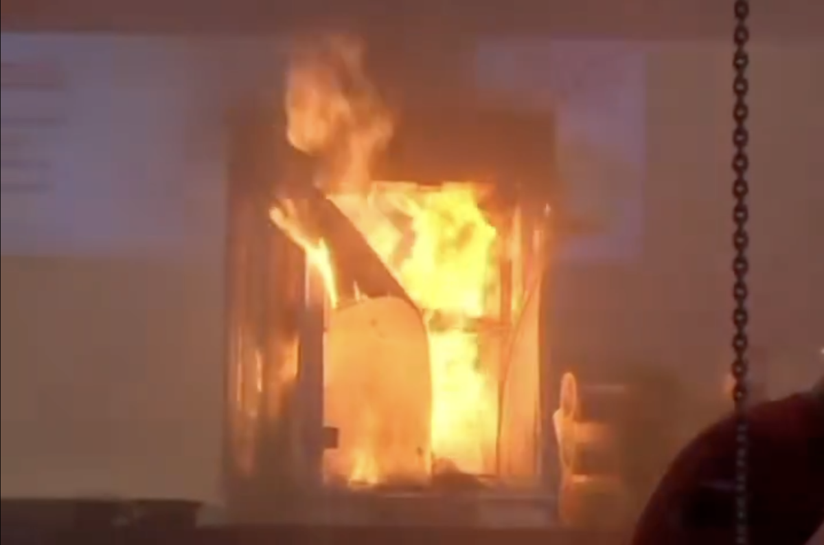 Popcorn machine fire at Georgia-Oklahoma basketball game causes delay