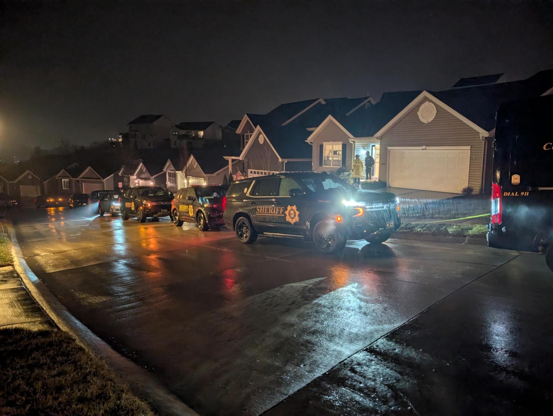 Woman killed in stabbing, shooting at Fenton home