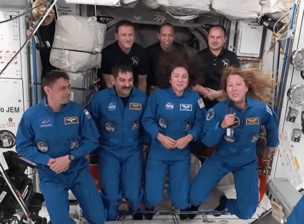 SpaceX comes to rescue of ISS astronauts after medical emergency ...