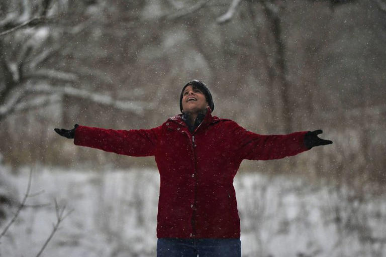 Winter Olympics star forced to sell medal and give up surgeon job after ...