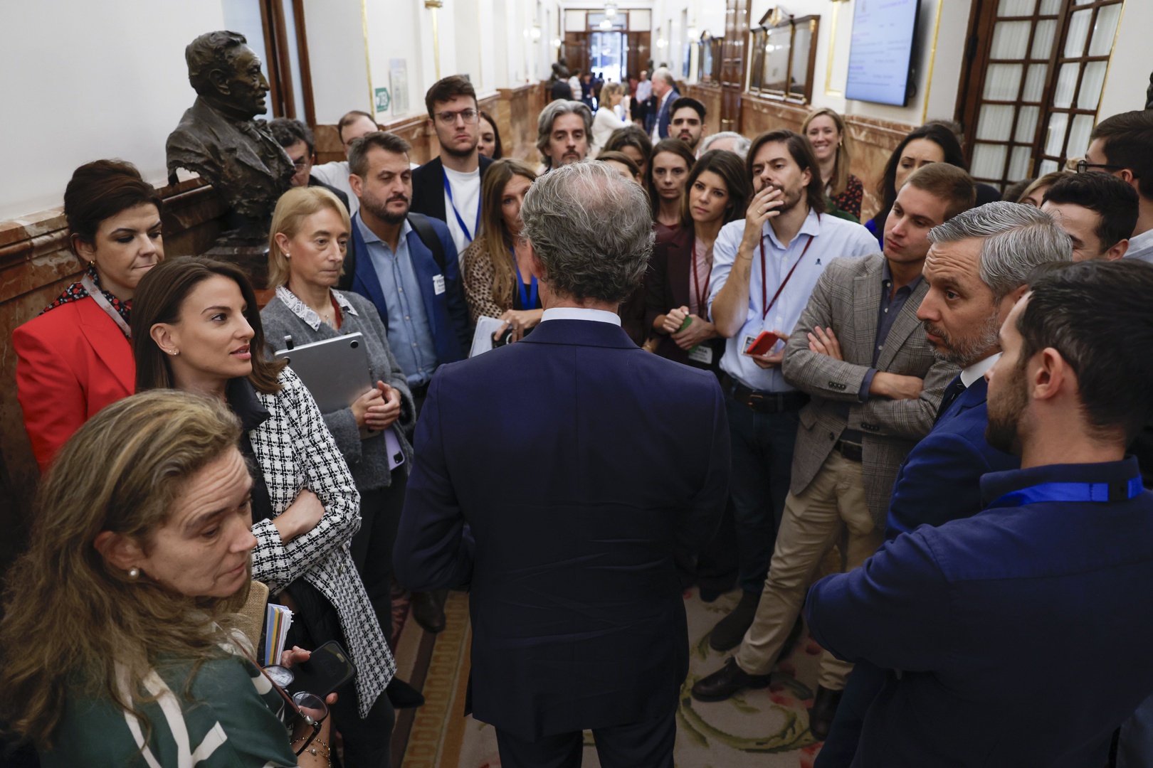 El PSOE pide al Senado que condene el acoso a periodistas por parte de ...