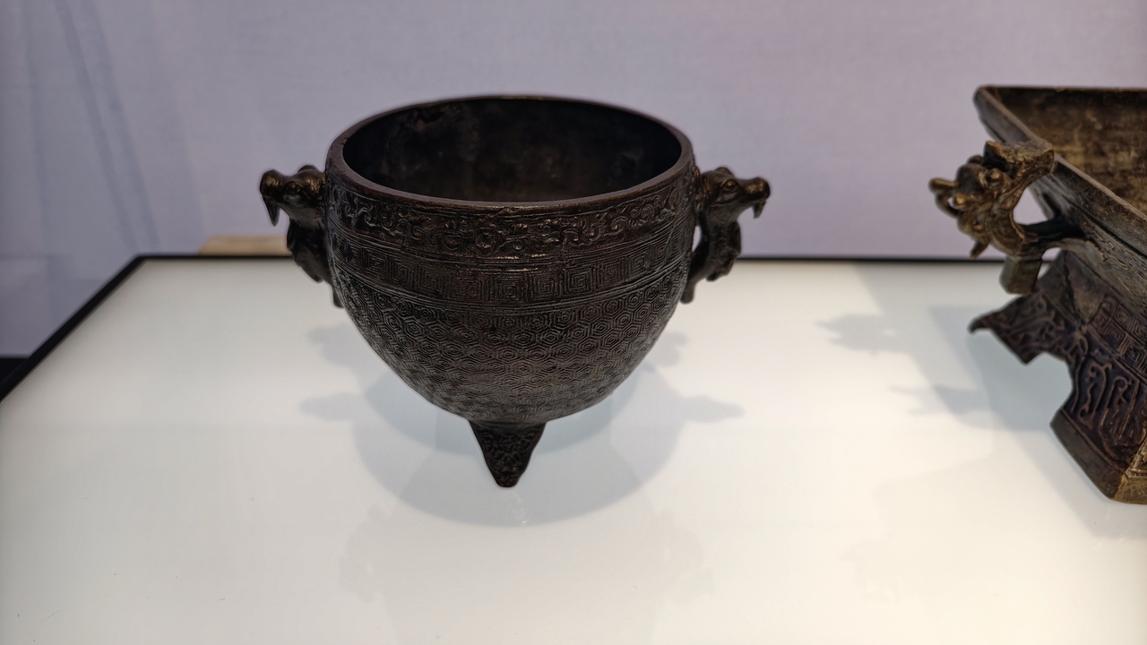 上海博物馆东馆“融古烁新：宋元明清铜器的复古与创新”特展