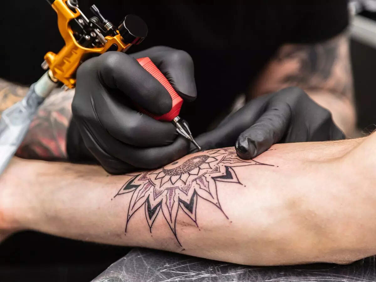 Tattoos causing you vision loss? Researchers warn tattoos may trigger ...
