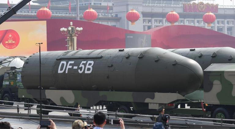 Uydu görüntüleri ele verdi: Gizli nükleer tesiste dev hazırlık! Girişe yazılan mesaj ne anlama geliyor?