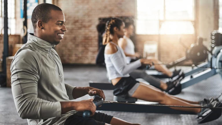 Exercício x ansiedade: 5 coisas que acontecem no cérebro de quem treina