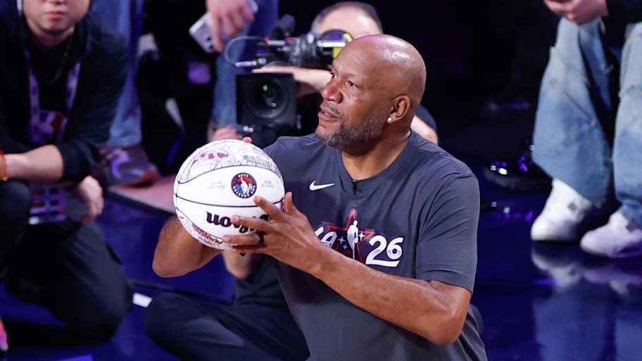Ron Harper throws shade at LeBron James regarding having sons play in NBA
