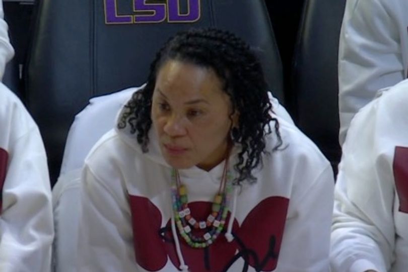 Dawn Staley makes cheeky wardrobe decision for LSU visit