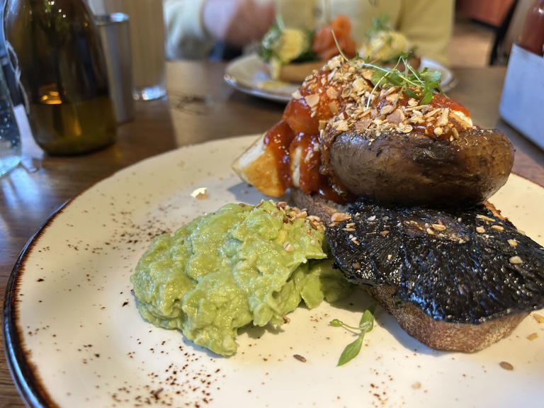 Federal Leeds review: I tried the new brunch cafe that everyone is ...