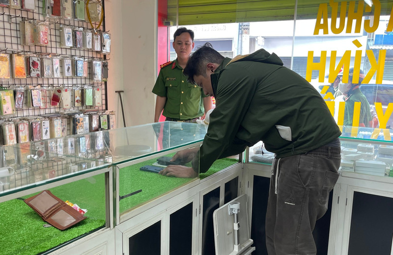 Bắt 'siêu trộm' cắt khóa cuỗm 51 điện thoại sau 3 giờ gây án