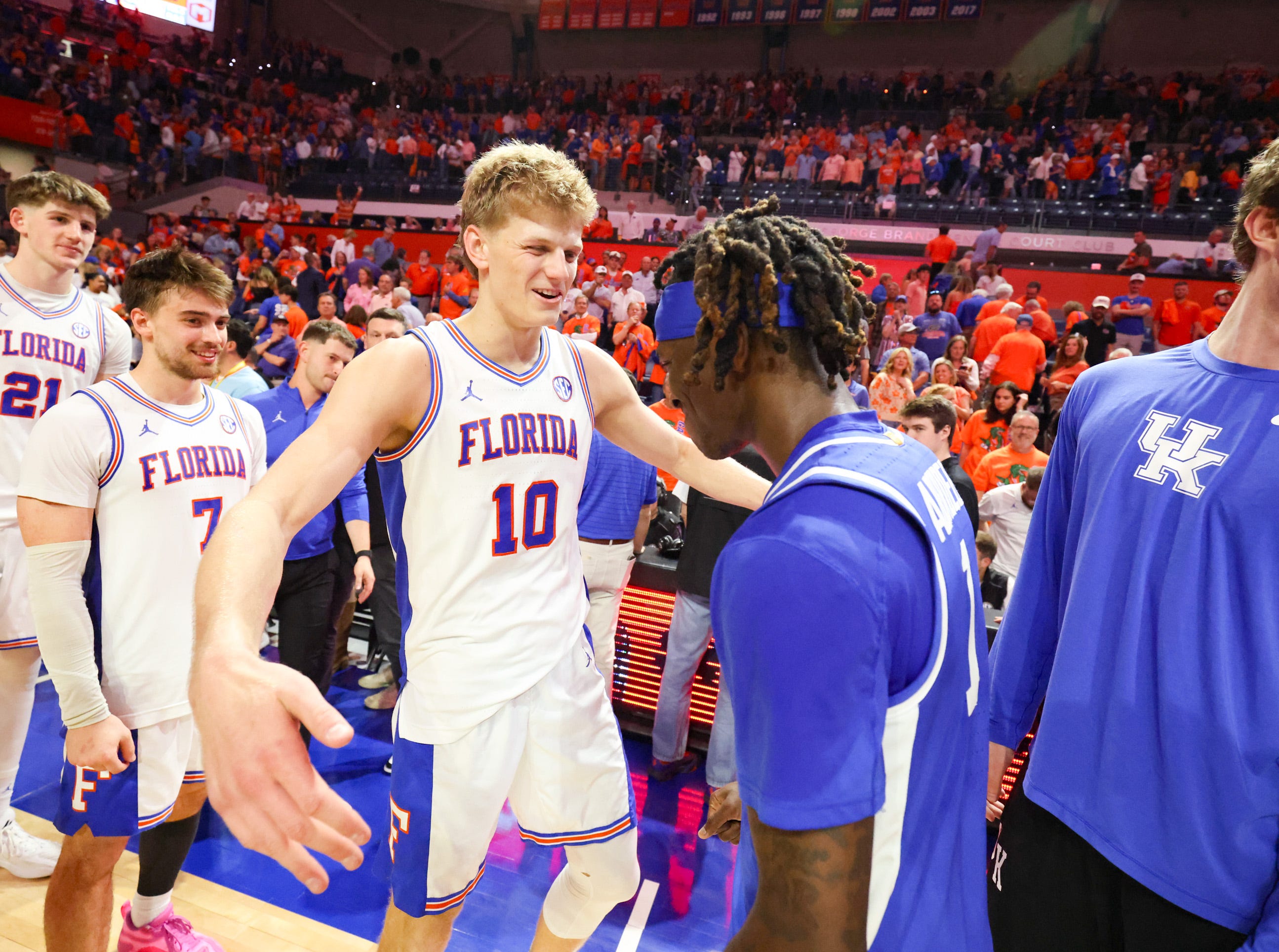 Florida basketball coach Todd Golden explains why G Denzel Aberdeen ...