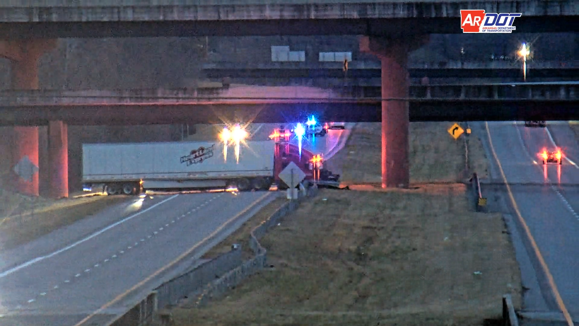 Semi-truck accident cleared after blocking traffic on westbound lanes ...