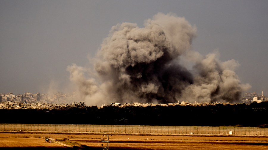 At least 11 killed in Israeli strikes on Gaza<br><br>