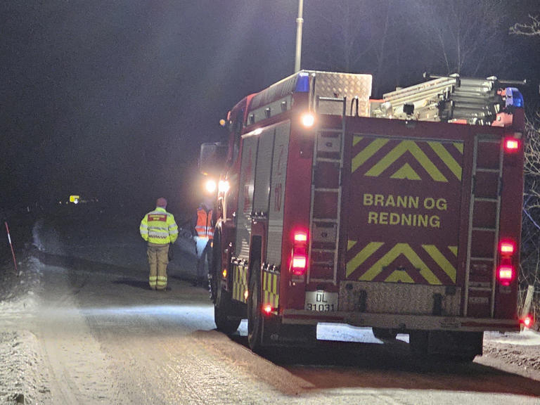 Store ressurser ble satt inn i søket etter mannen, som ble bekreftet død ved 20-tiden søndag kveld. Foto: Arnt Morten Olsen / NTB