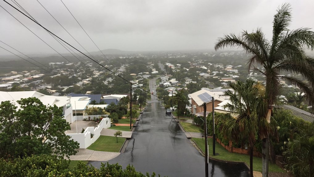Flood warnings across Qld as the state's north braces for heavy falls