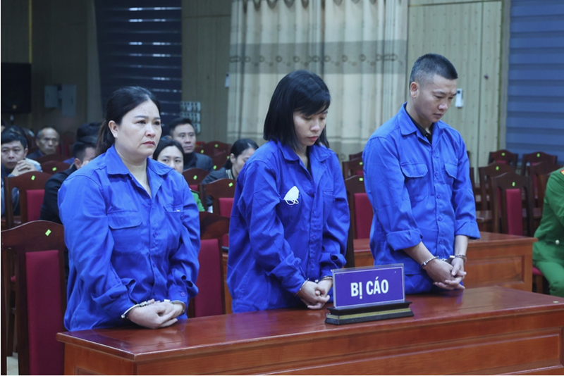 Loạt bị cáo lĩnh án trước Tết vì mua bán pháo nổ