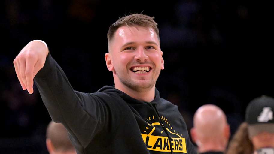 Luka Doncic silences any rumblings of a Lakers departure with one answer<br><br>