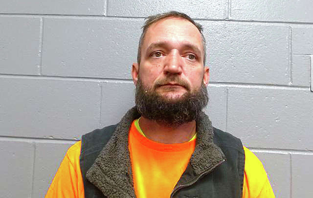 Wanted: Police seeking help to find those with warrants
