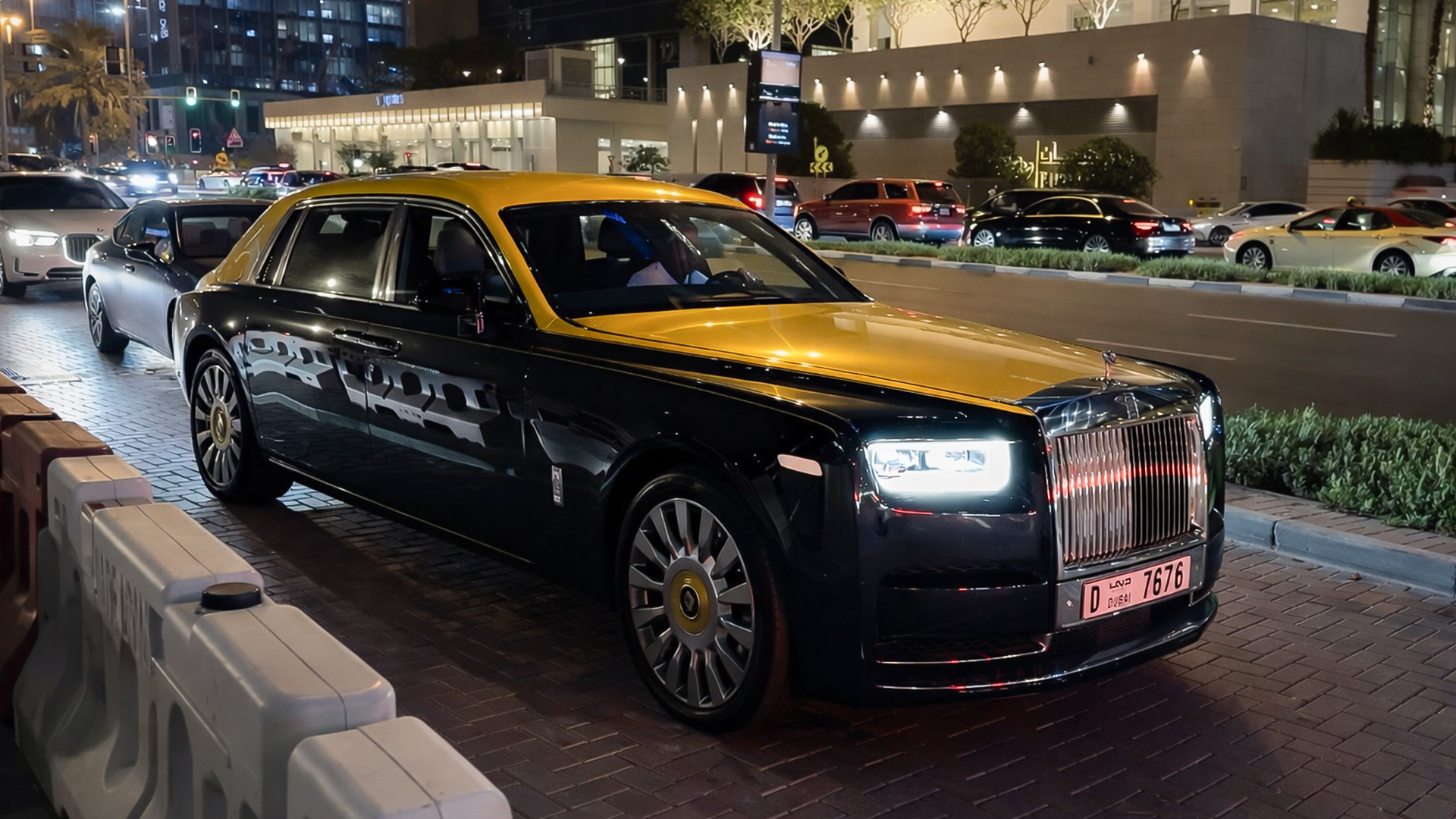 Rolls Royce Phantom $460,000 night drive Dubai