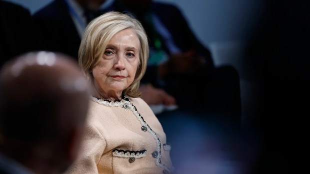 Hillary Clinton clashes onstage with Czech foreign minister over Trump ...