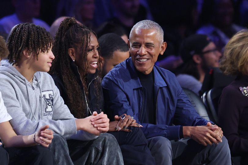 Barack Obama receives huge reaction from NBA All-Star Game crowd in ...
