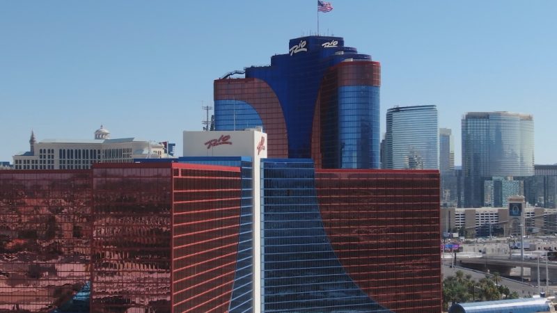 Mother, daughter killed in apparent murder-suicide at hotel near Las Vegas Strip<br><br>