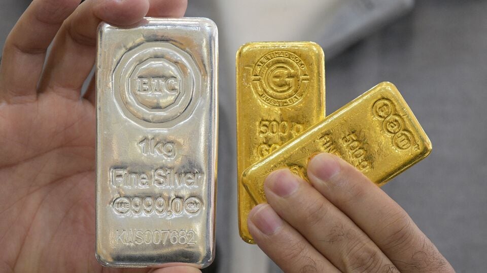 Gold, silver rates today Can Shanghai Exchange closure reduce
