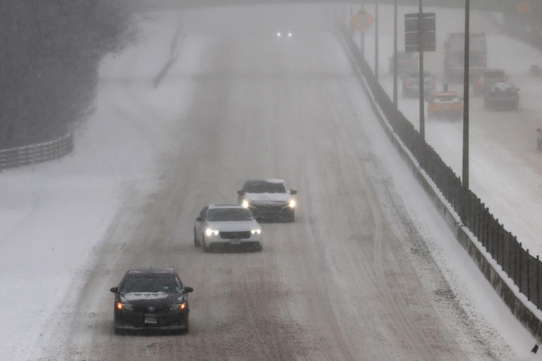 Winter storm warning as 22 inches of snow to hit — stay indoors