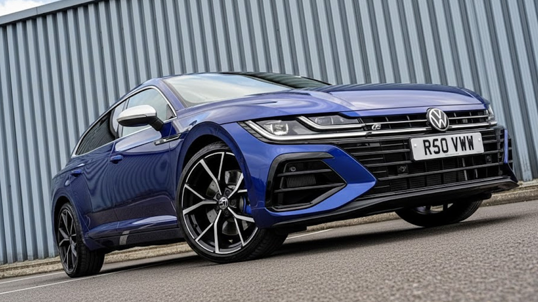 Detailed review of the stylish Volkswagen sport wagon