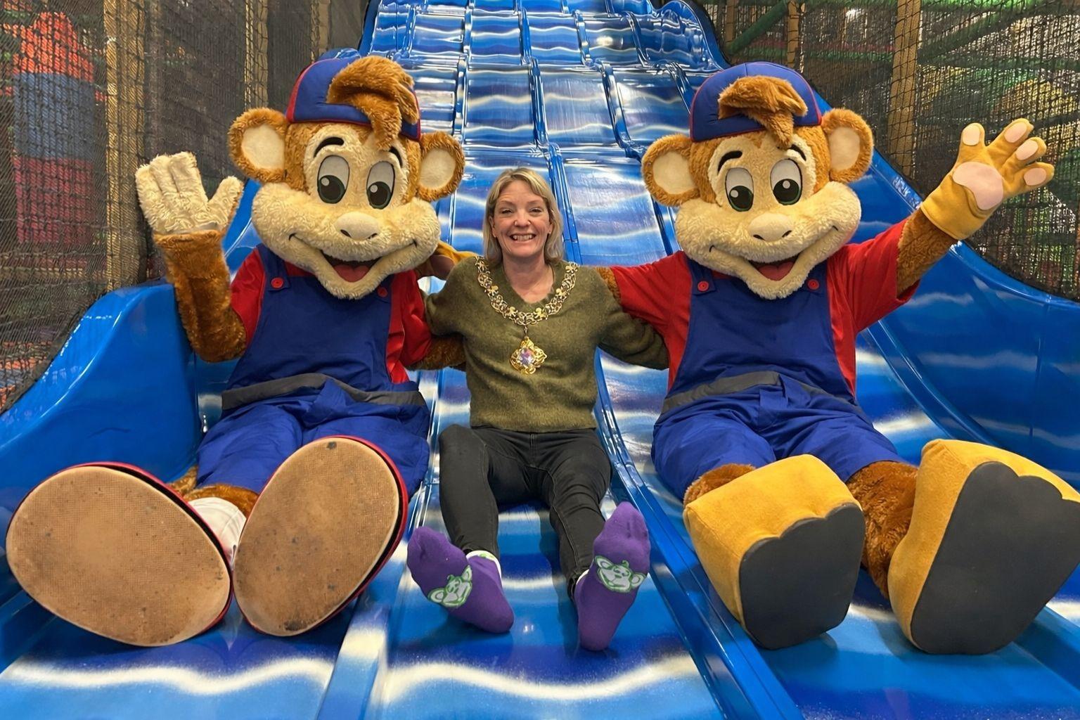 Mayor Emily Clarke celebrates 20 years of Monkey Bizness in Lewes