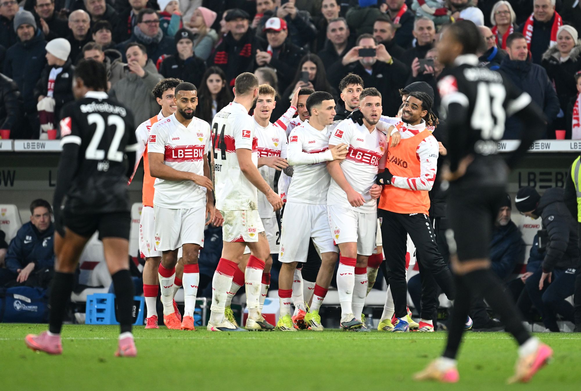 Stuttgart warm up for Celtic Europa League visit with dramatic late ...