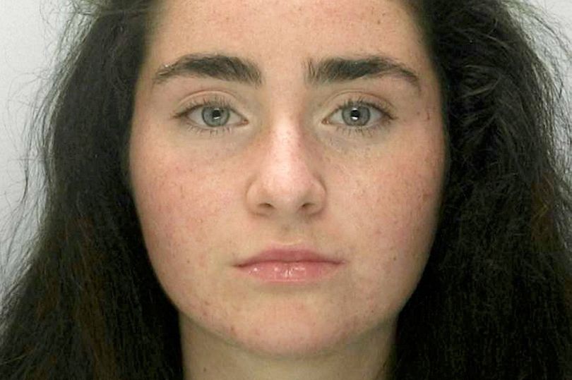 Teen driver filmed herself doing 100mph on Snapchat before killing 2 ...