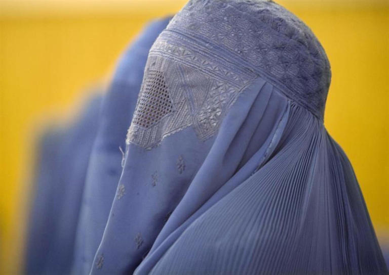 El PP y Vox votarán juntos para prohibir el burka en el espacio público