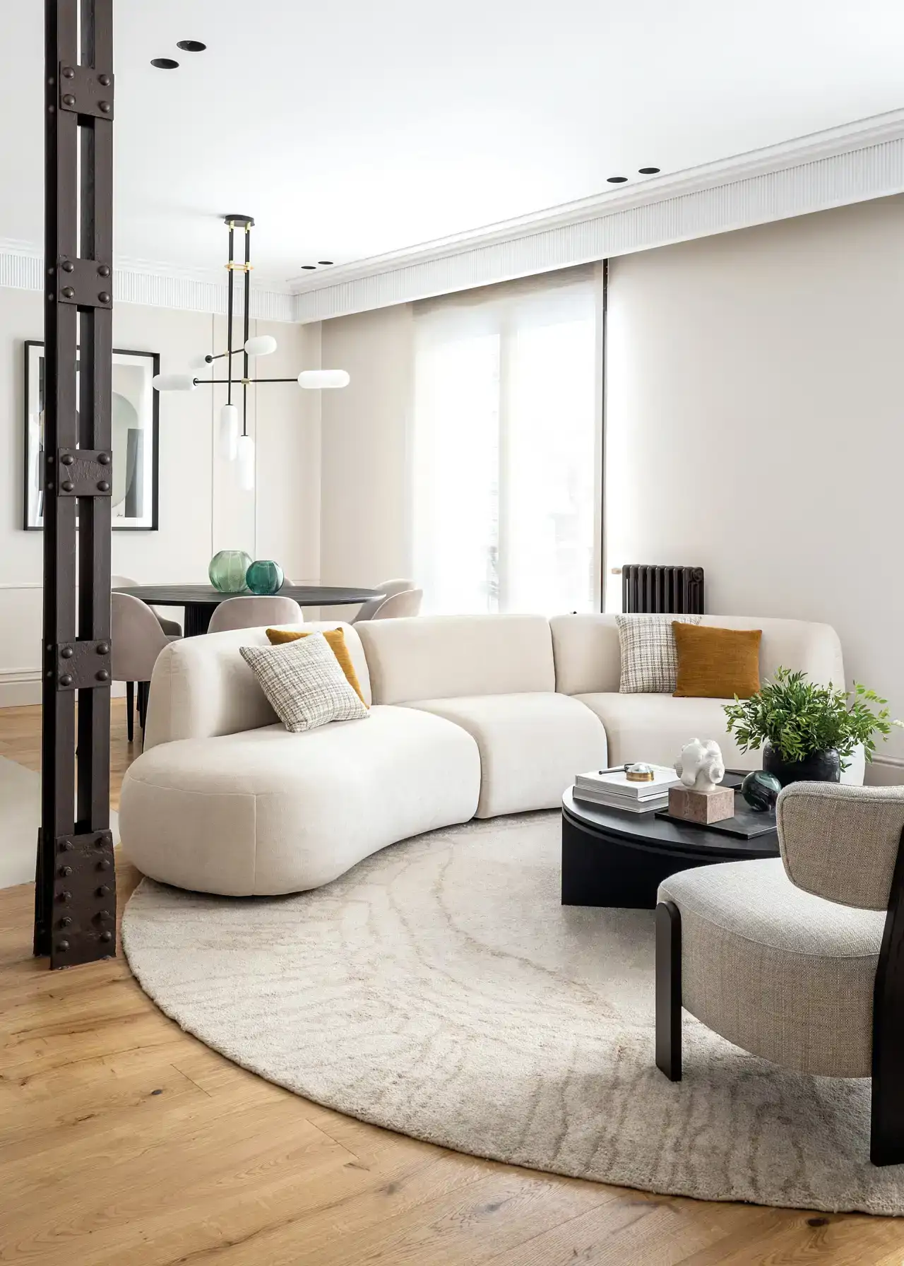 Las 5 tendencias en sofás que convertirán tu salón en un icono