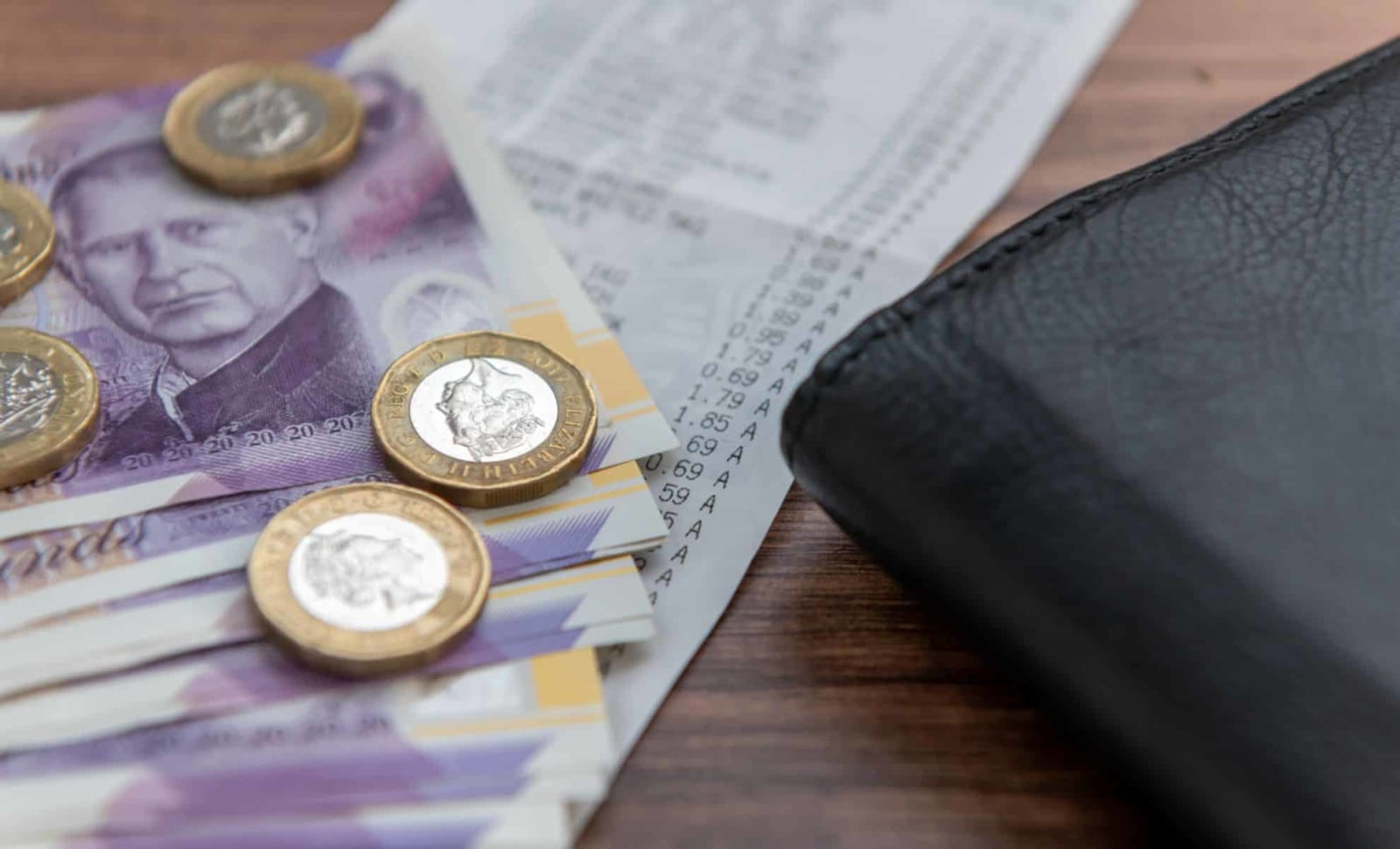 Millions of households to get cash boost as Rachel Reeves unveils major ...