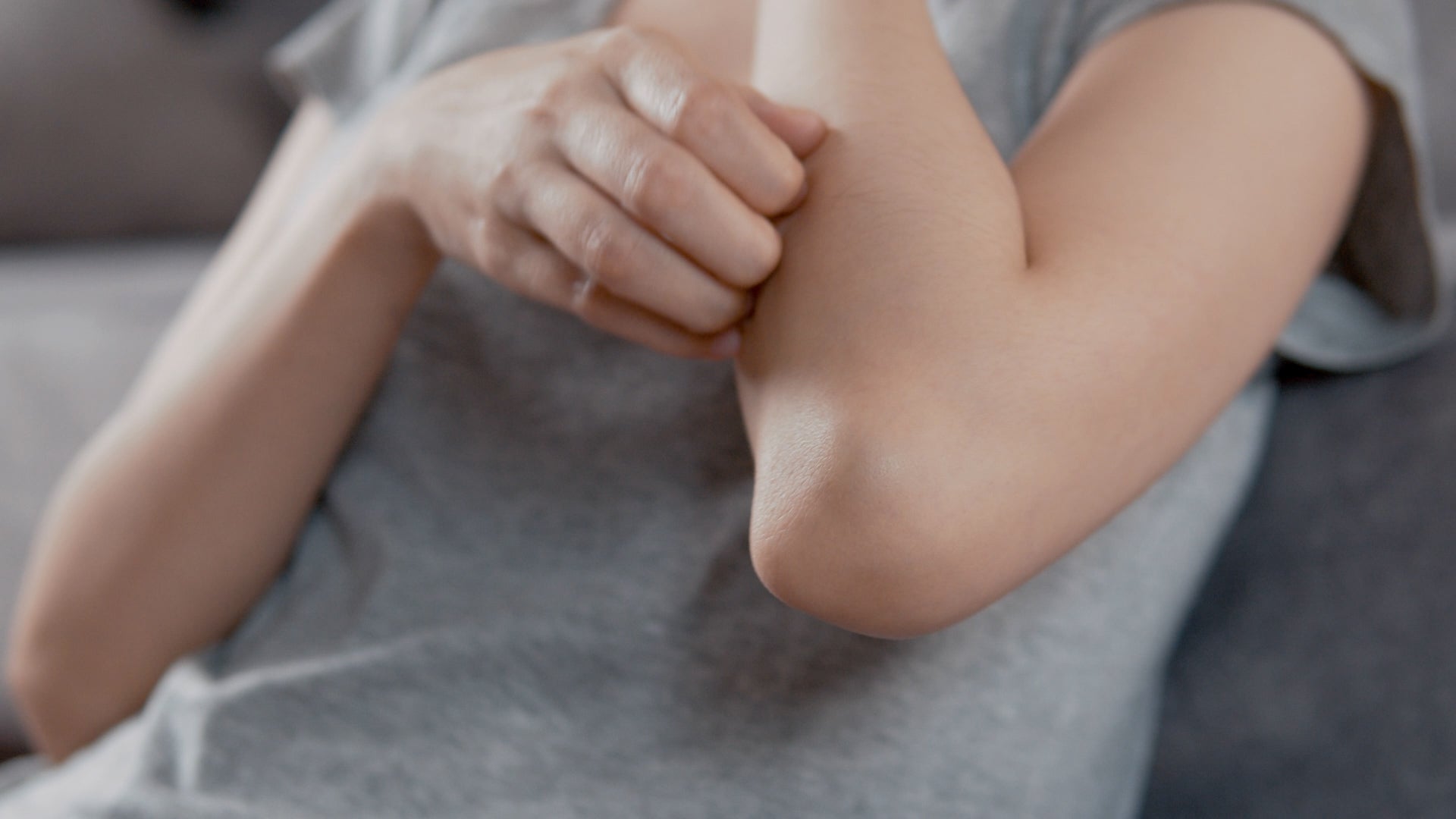 Not just ah-choo: Spring allergies can mess with your skin