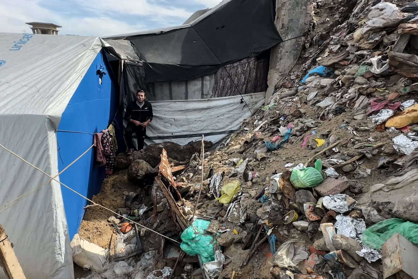 ‘Rats run over our faces’: Gaza’s displaced forced to live on infested land
