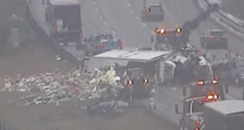 Truck spills contents on road on I-79, snarls traffic near Carnegie