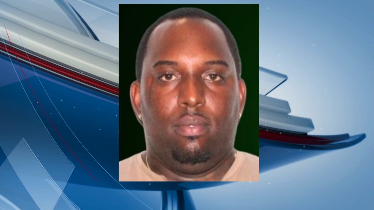 Alachua County deputies search for attempted murder suspect