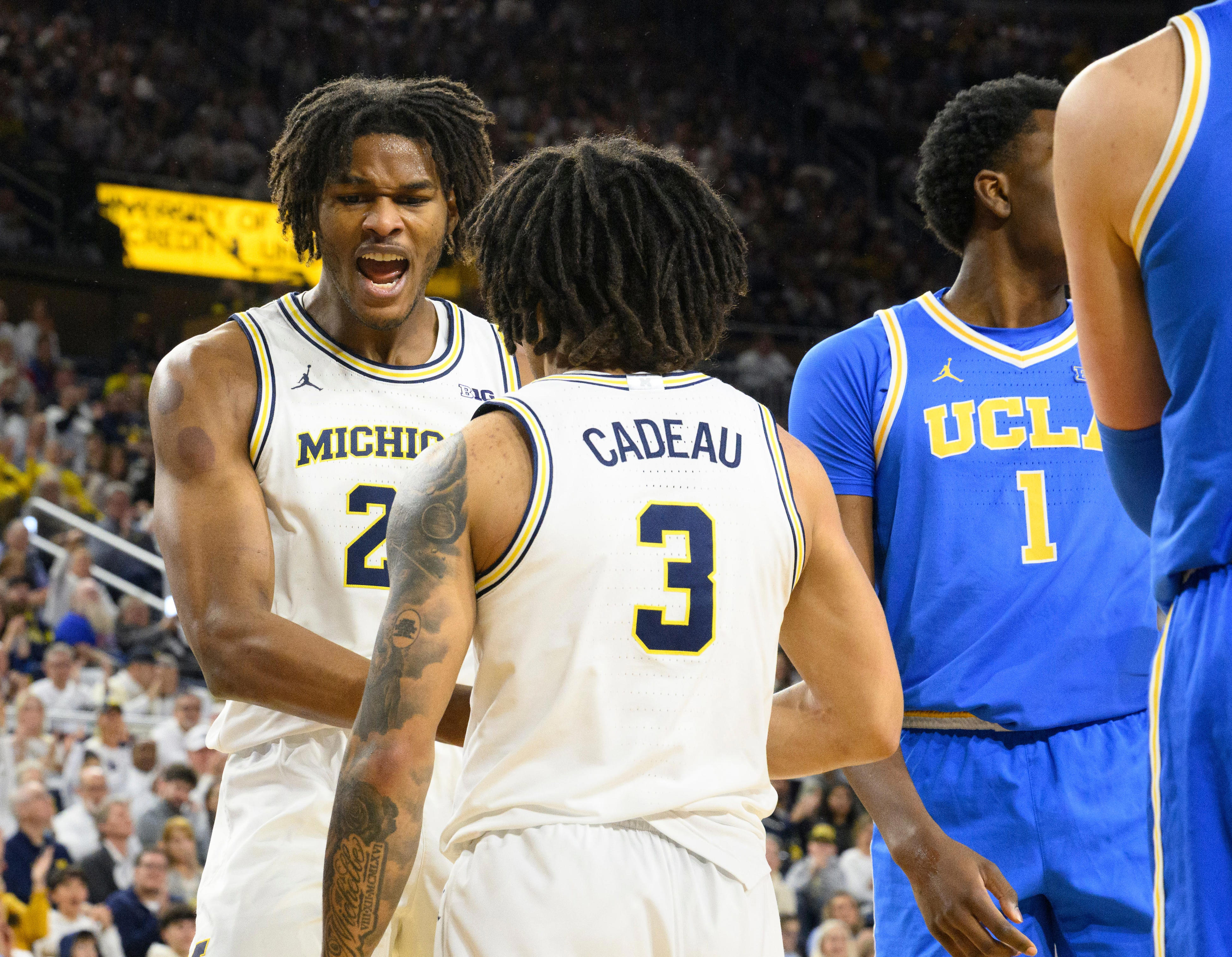 Michigan climbs to top of men's college basketball rankings