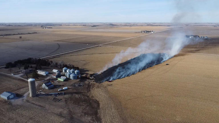 Officials respond to two central-eastern Nebraska fires over the weekend