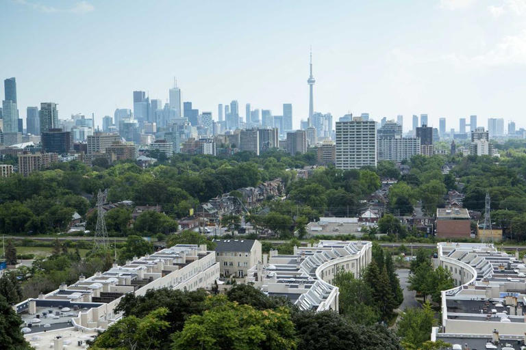 Toronto had over 6,000 break-ins in 2025 and these neighbourhoods were ...