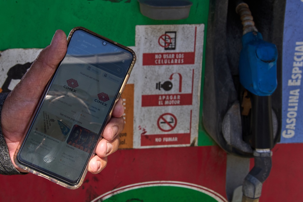 Cuban drivers face monthslong wait for gasoline in a government app ...