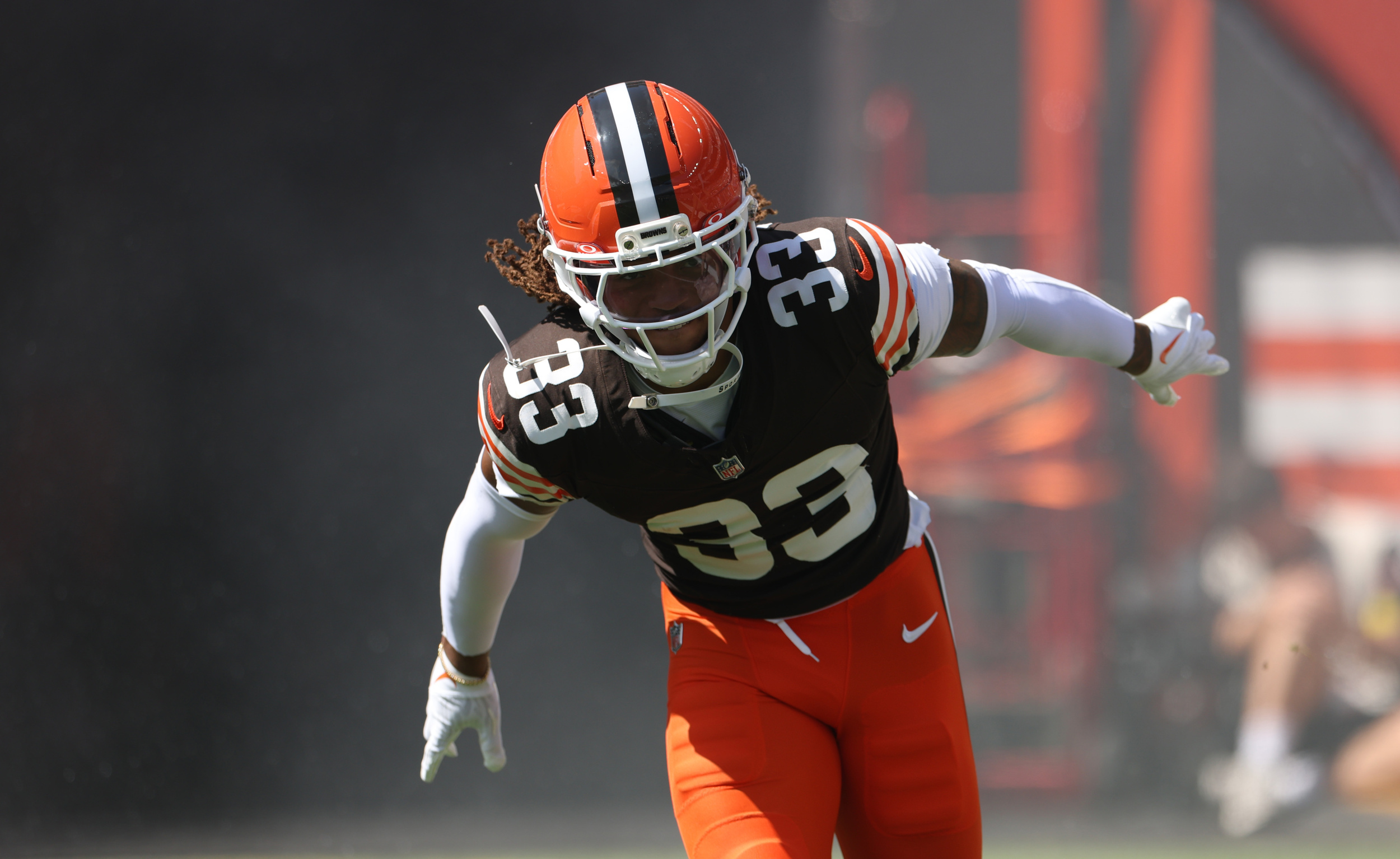 Browns DB hospitalized after being attacked at hotel<br><br>