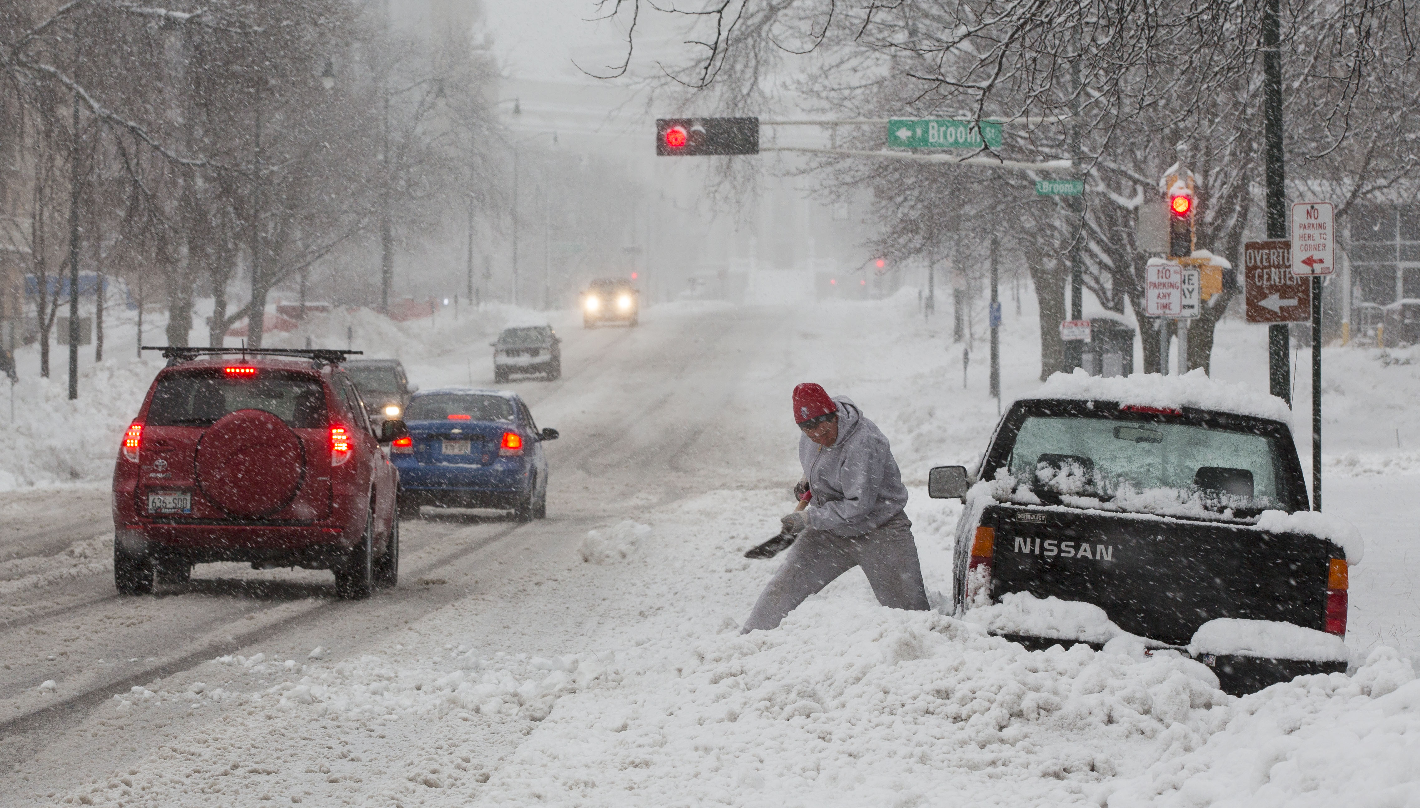 New winter storm warnings issued in Midwest as 15 inches of snow set to hit<br>