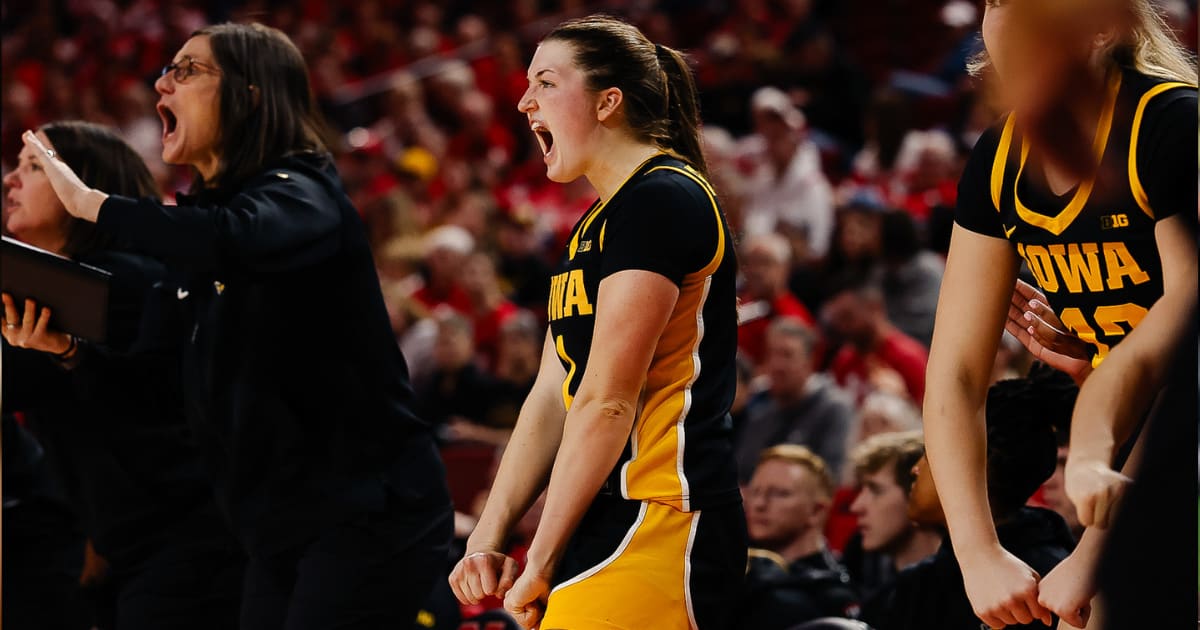 Hawkeyes fast start sets the tone for a dominant win in Lincoln