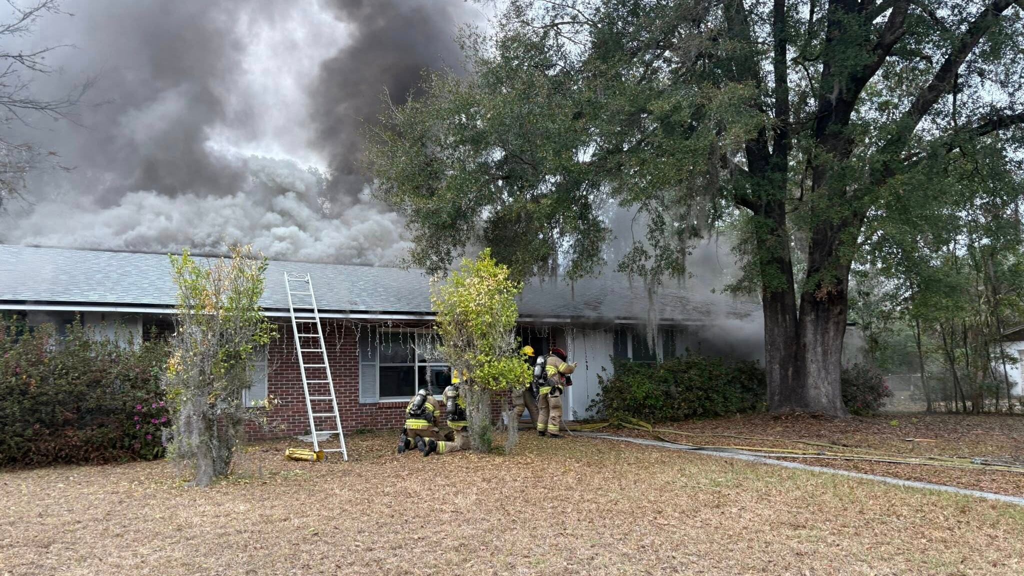 Firefighters extinguish house fire in northwest Gainesville