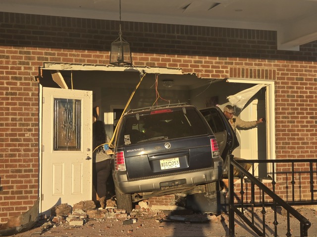 Driver dies after vehicle crashes into Adams County church