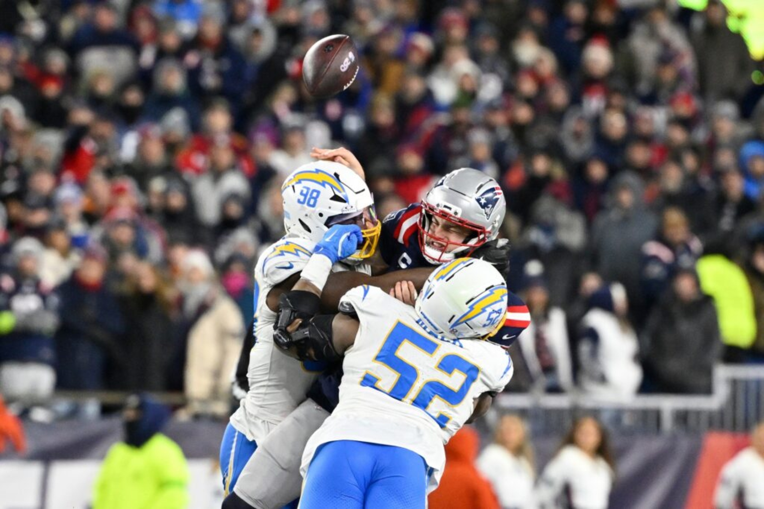 Ravens projected to sign Chargers Hall of Fame pass rusher