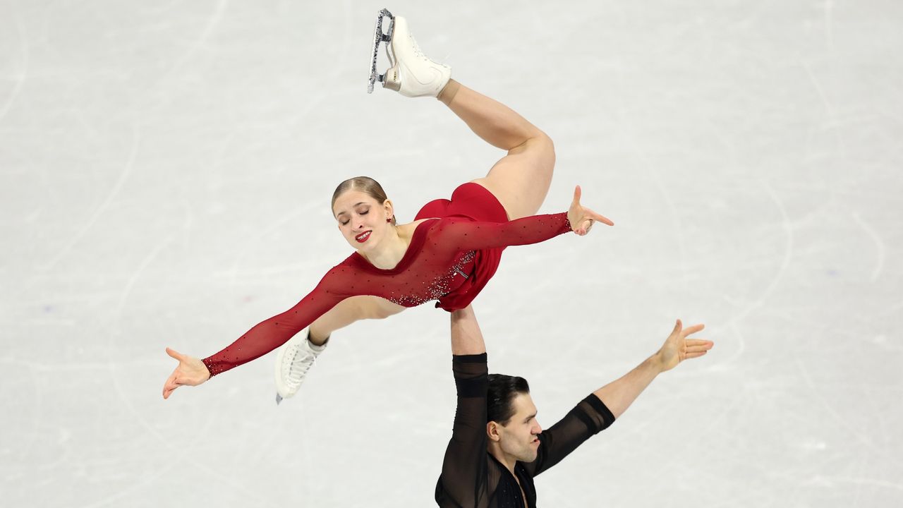 Pairs Figure Skating Finale Free Streams: Running Order, Preview for ...