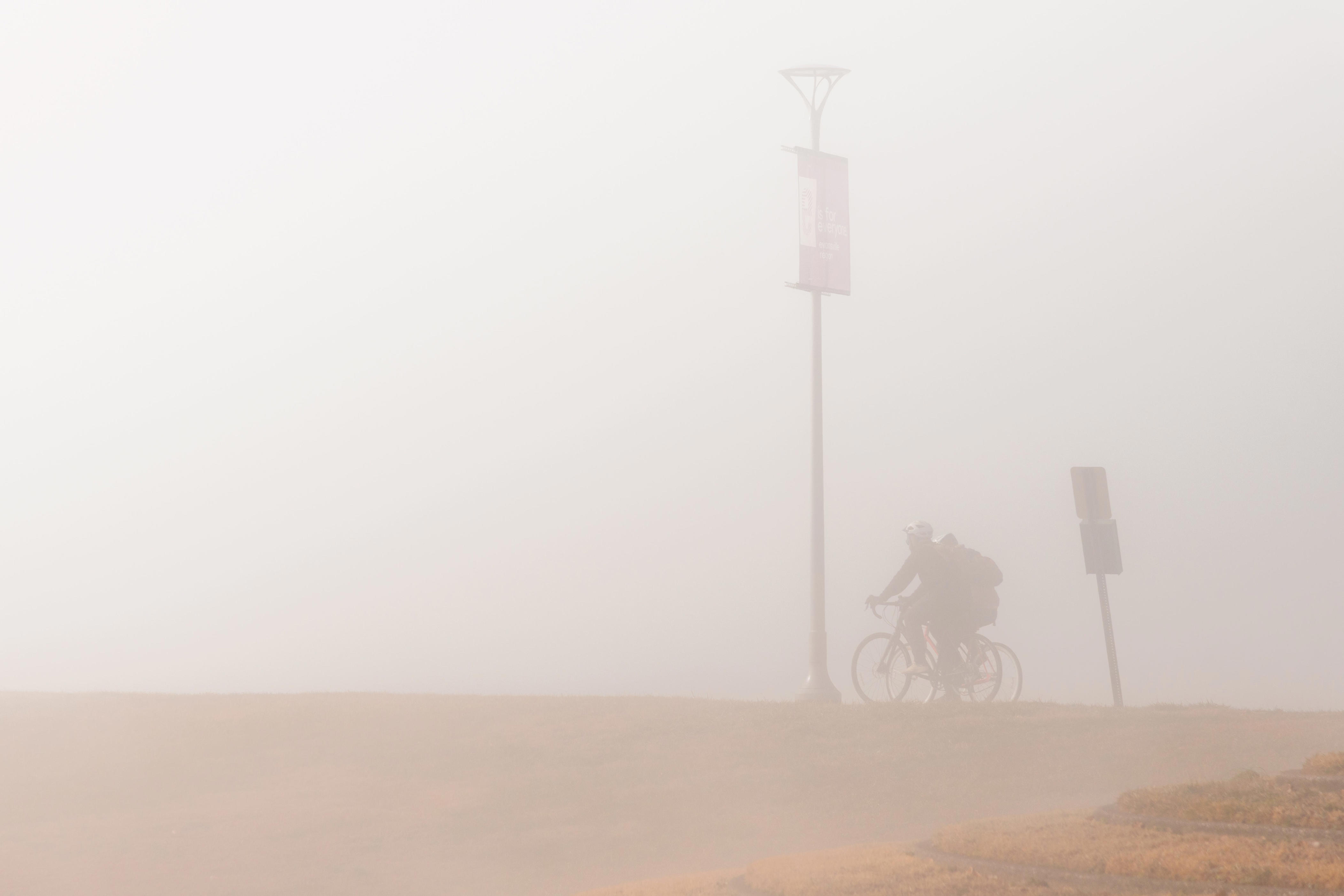Why Evansville woke up wrapped in dense fog Monday morning